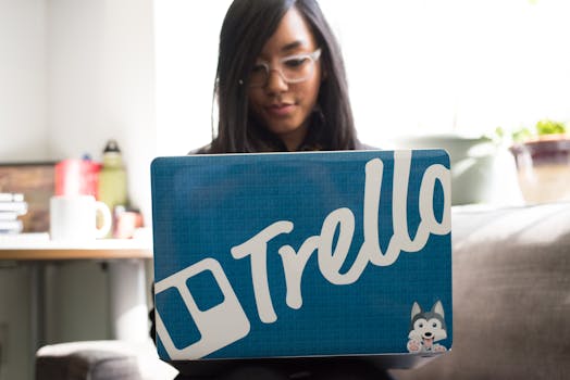 Notion vs Trello for small business 2026 — featured image